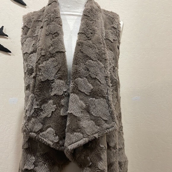 Anthropologie Elevenses Pelange Brown Faux Fur Open Front Vest - S - Picture 5 of 11